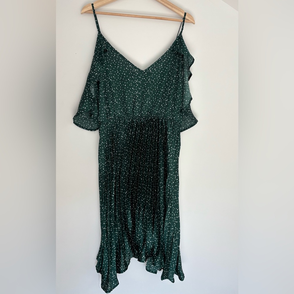 SHEIN Green Polka Dot Flutter Off The Shoulder Sleeve Dress. Size 0XL